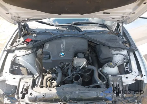 2015 BMW 320I z USA, uszkodzony, nr VIN WBA3B1C59FK138778